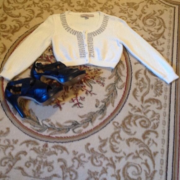Ladies angora & cotton short sweater in size small - Picture 1 of 7
